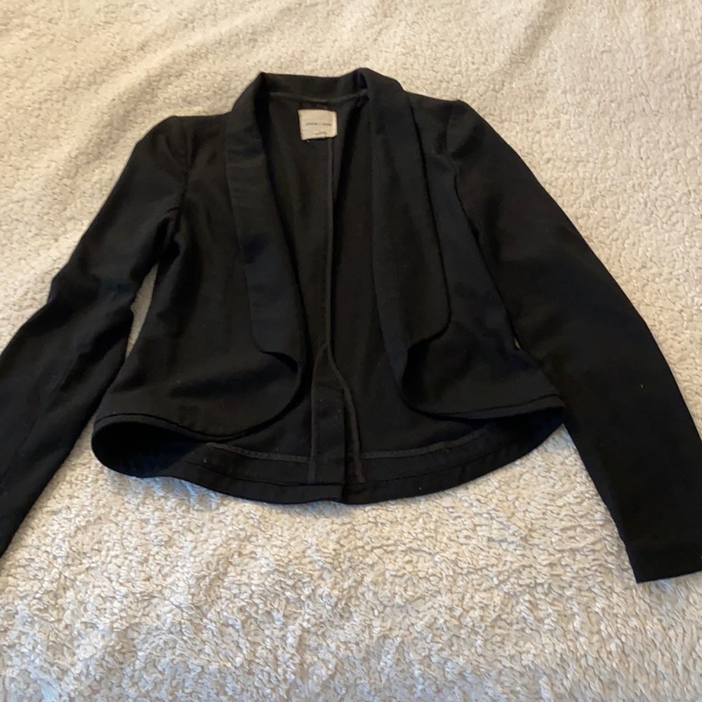 Black crop blazer ✨LAST CHANCE